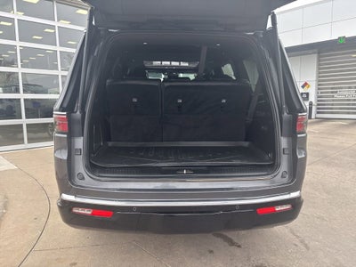 2022 Jeep Wagoneer Series III