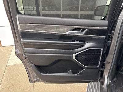 2022 Jeep Wagoneer Series III