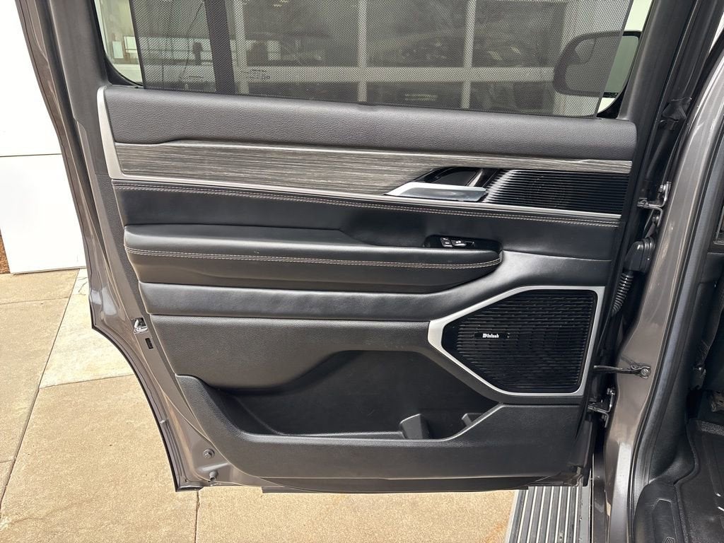 2022 Jeep Wagoneer Series III