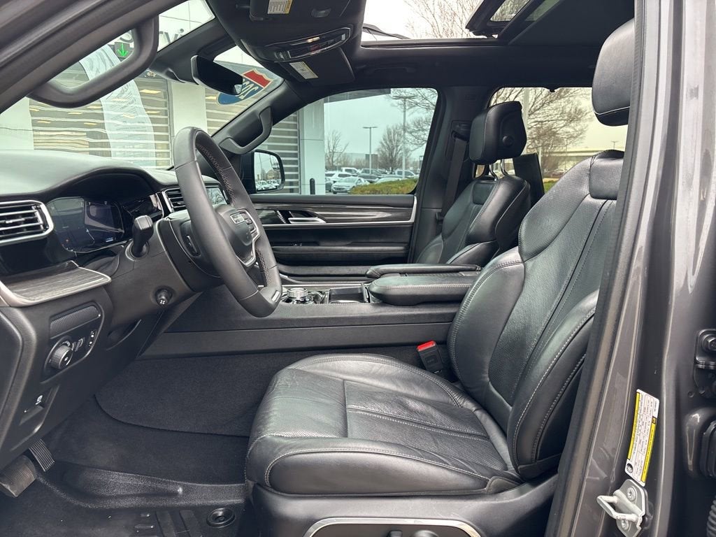 2022 Jeep Wagoneer Series III