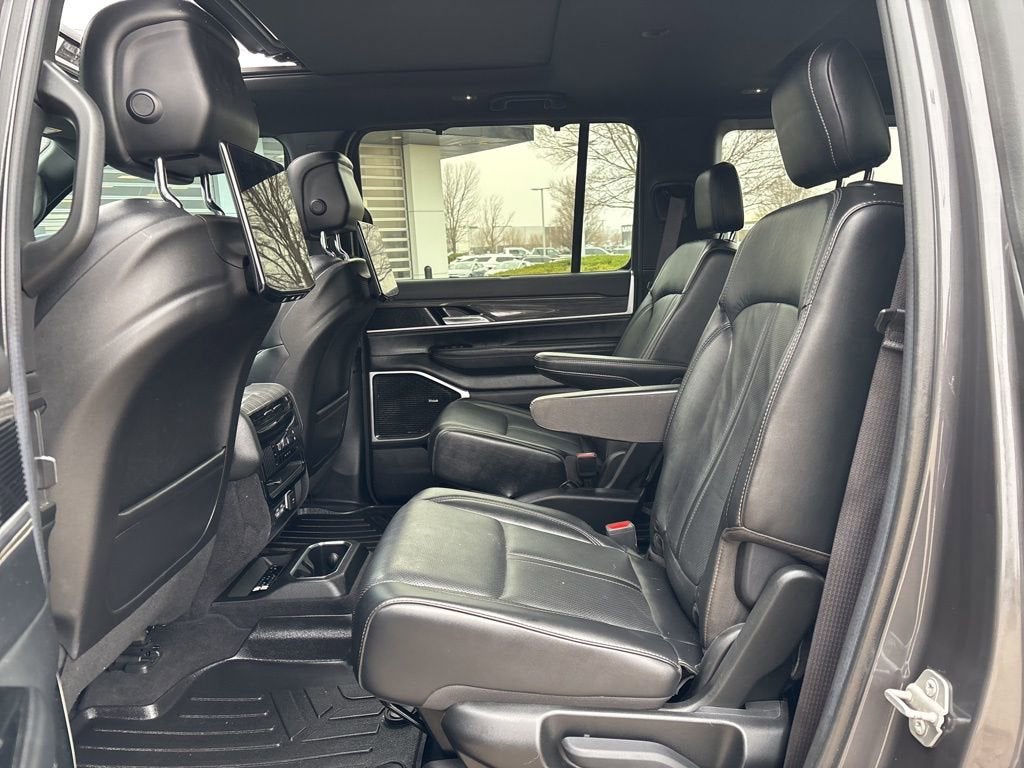 2022 Jeep Wagoneer Series III