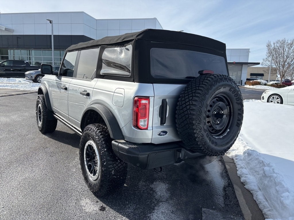 2021 Ford Bronco Base