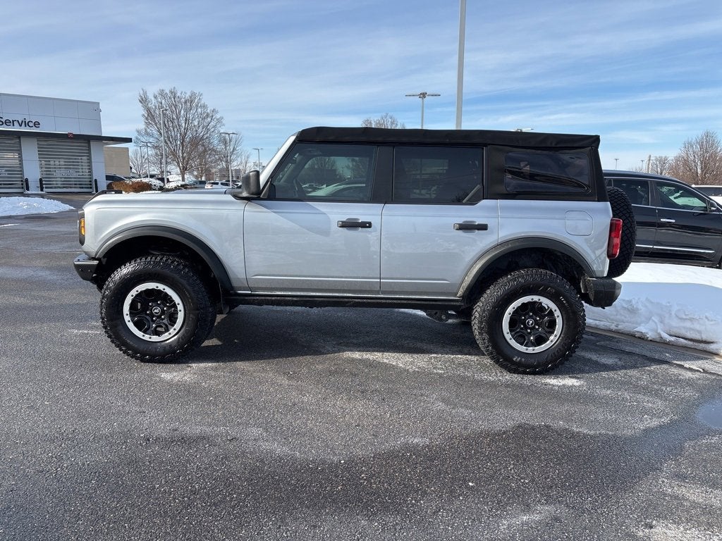 2021 Ford Bronco Base