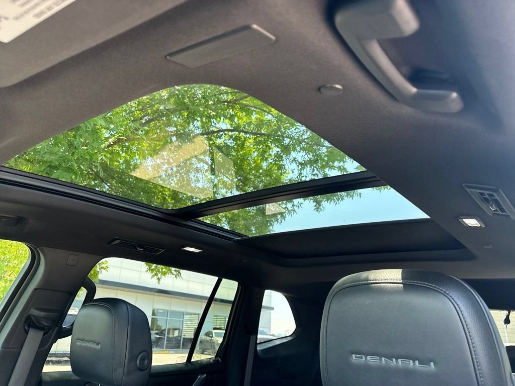2025 GMC Acadia Denali