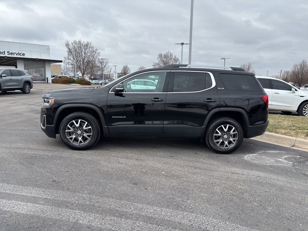 2023 GMC Acadia SLE