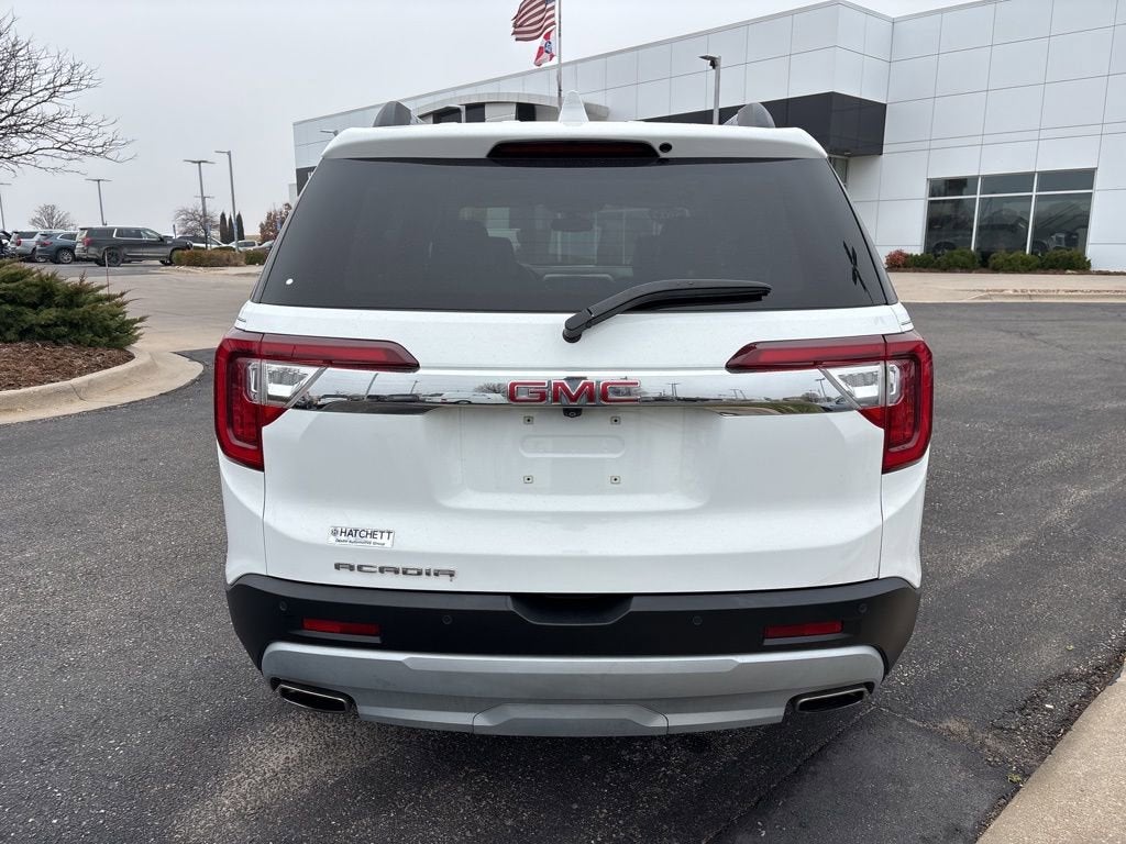 2022 GMC Acadia SLT