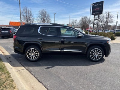 2023 GMC Acadia Denali