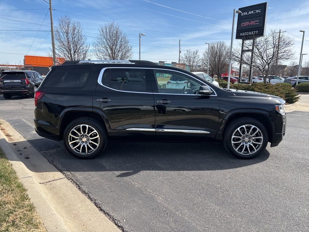 2023 GMC Acadia Denali