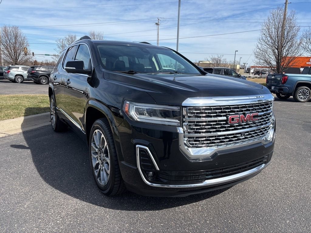 2023 GMC Acadia Denali