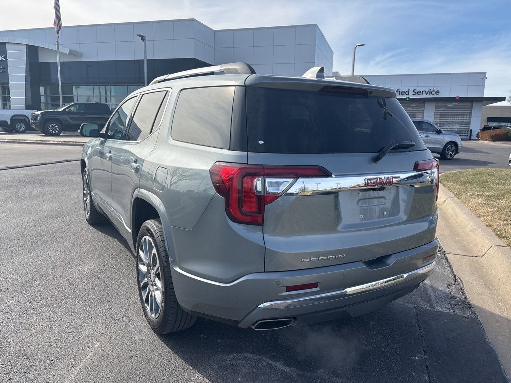 2023 GMC Acadia Denali