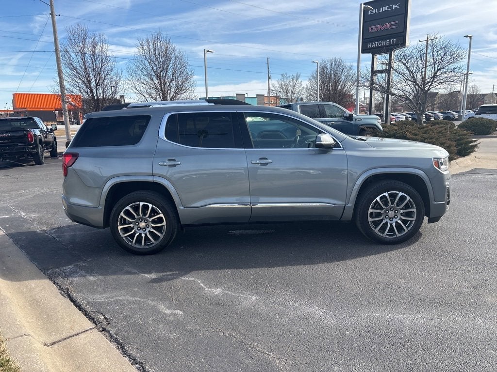 2023 GMC Acadia Denali
