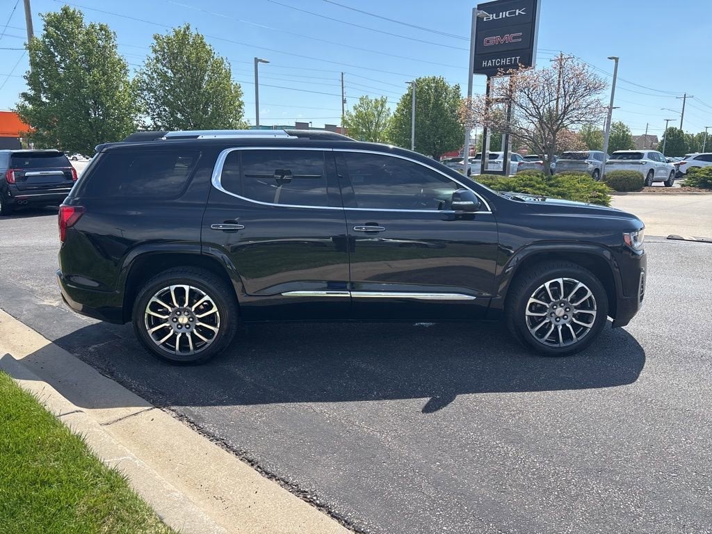 2022 GMC Acadia Denali