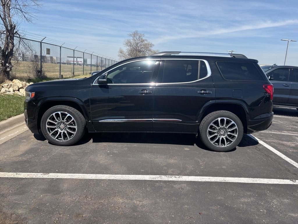 2022 GMC Acadia Denali