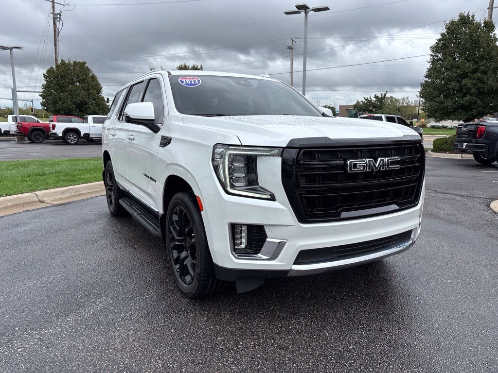 2023 GMC Yukon SLT