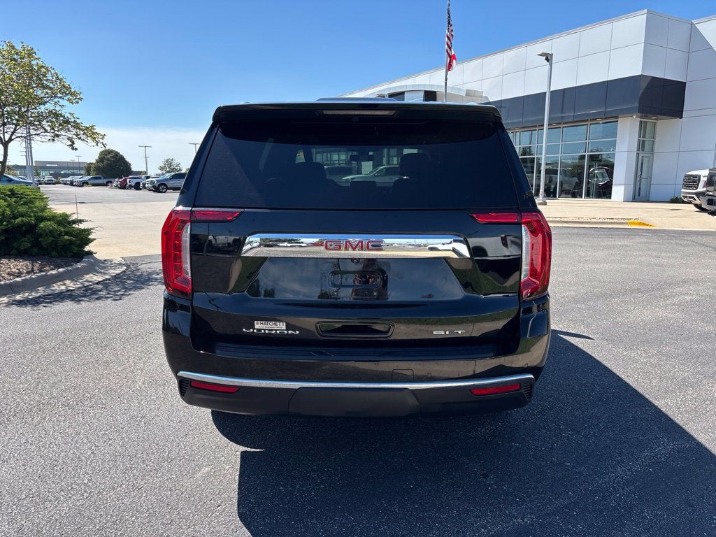 2021 GMC Yukon SLT