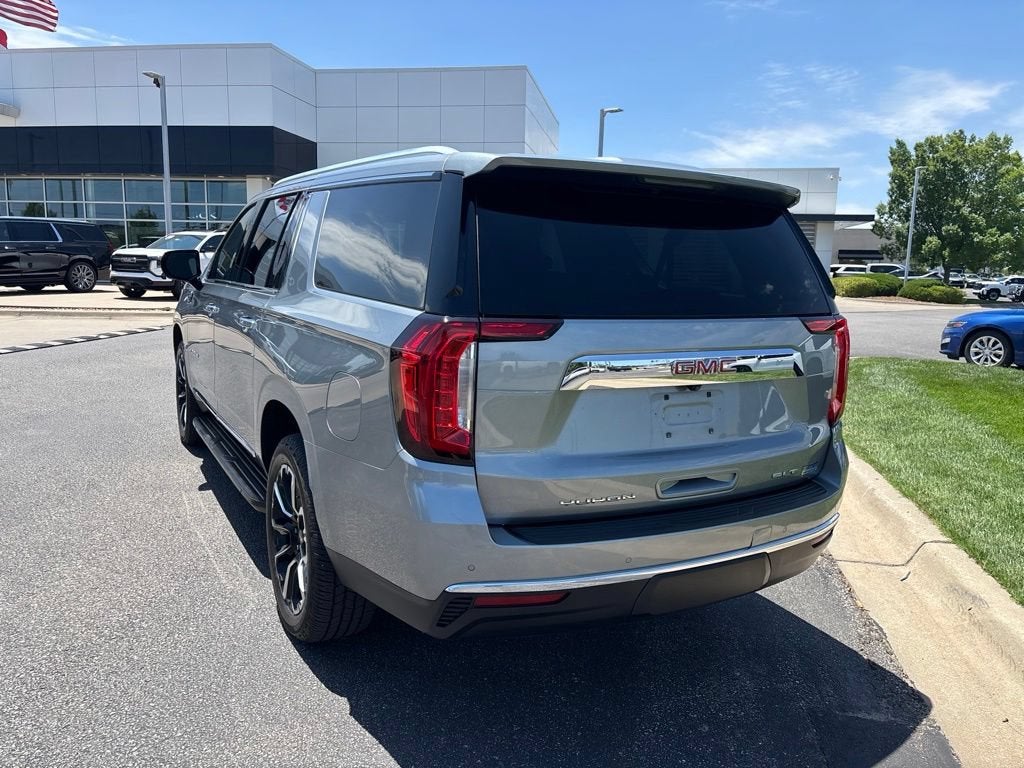 2023 GMC Yukon XL SLT