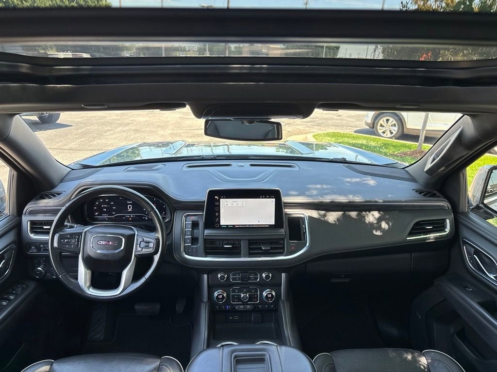 2023 GMC Yukon XL SLT