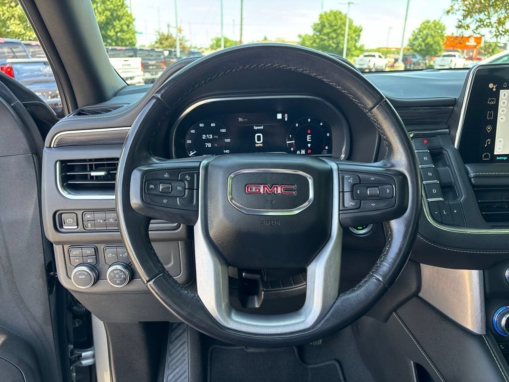 2023 GMC Yukon XL SLT