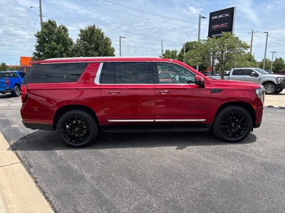 2023 GMC Yukon XL SLT