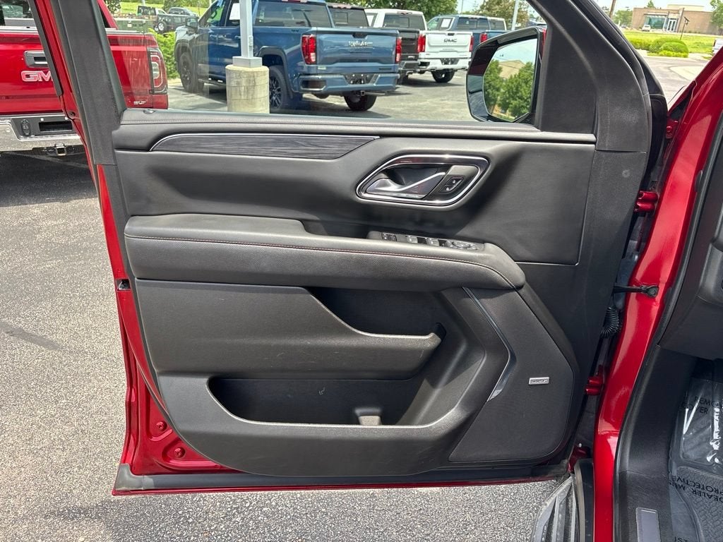 2023 GMC Yukon XL SLT