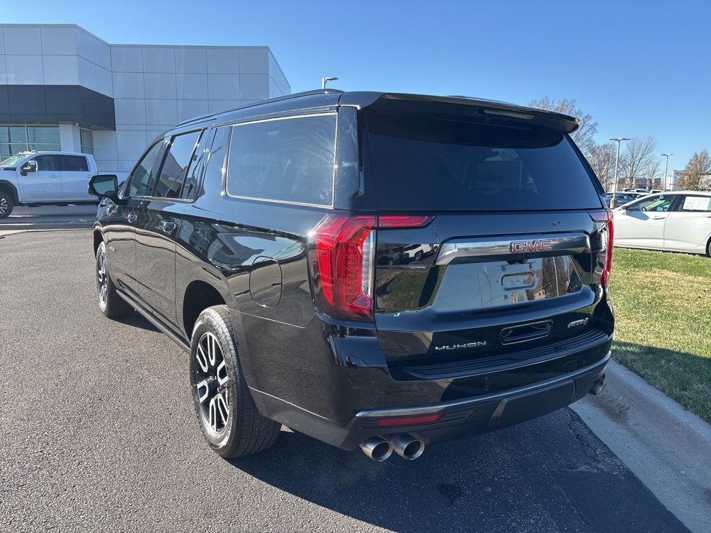 2023 GMC Yukon XL AT4