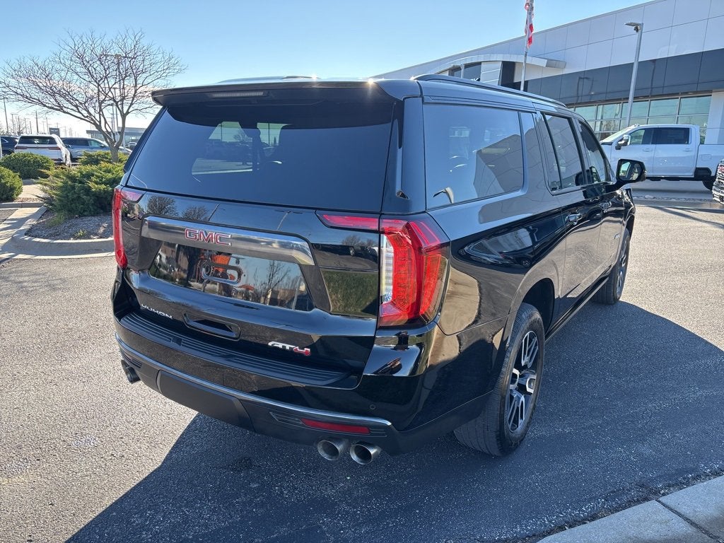 2023 GMC Yukon XL AT4