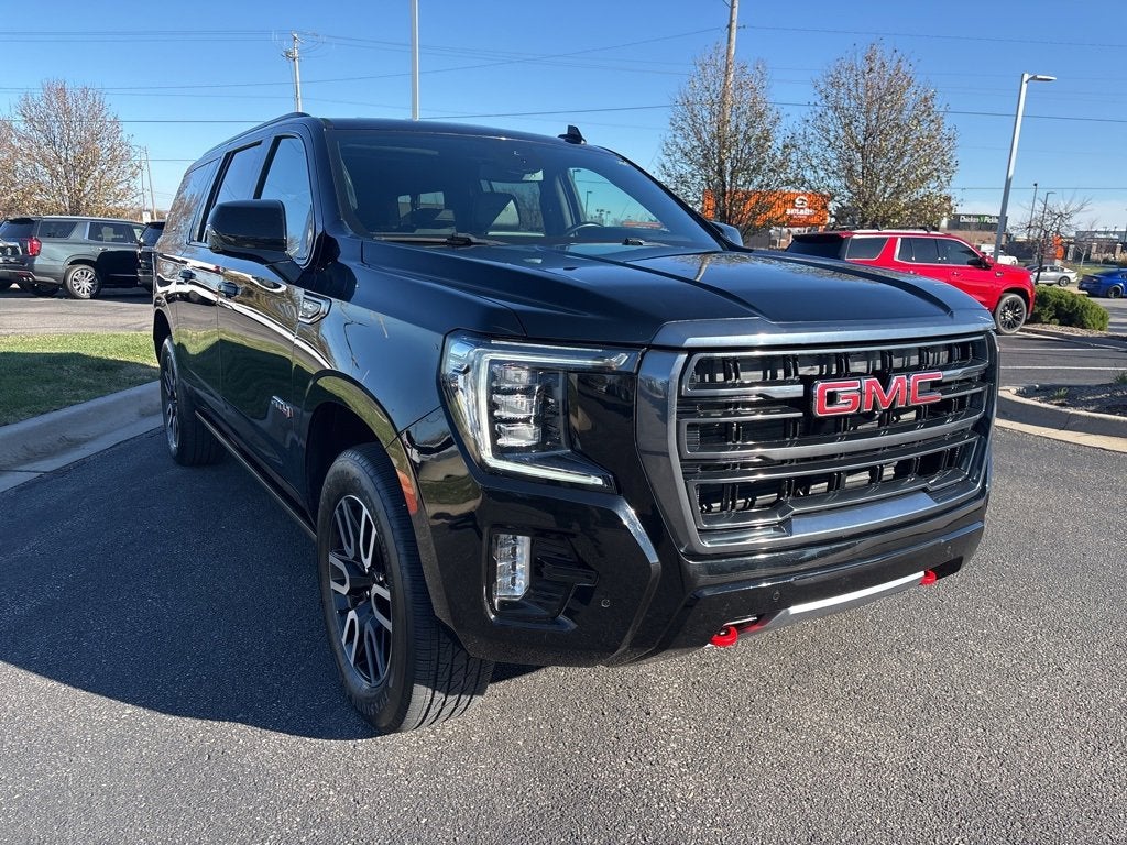 2023 GMC Yukon XL AT4
