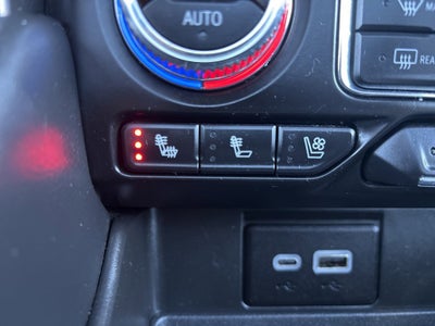 2023 GMC Yukon XL AT4