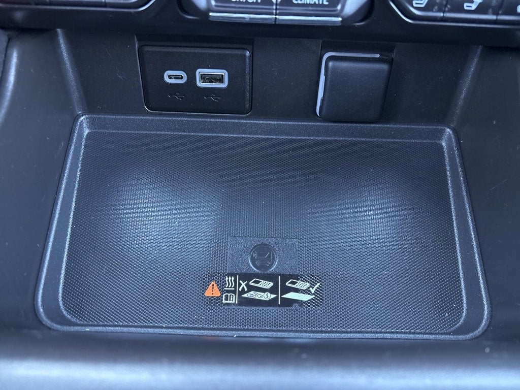 2023 GMC Yukon XL AT4