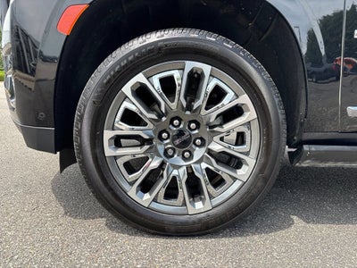 2023 GMC Yukon XL Denali Ultimate