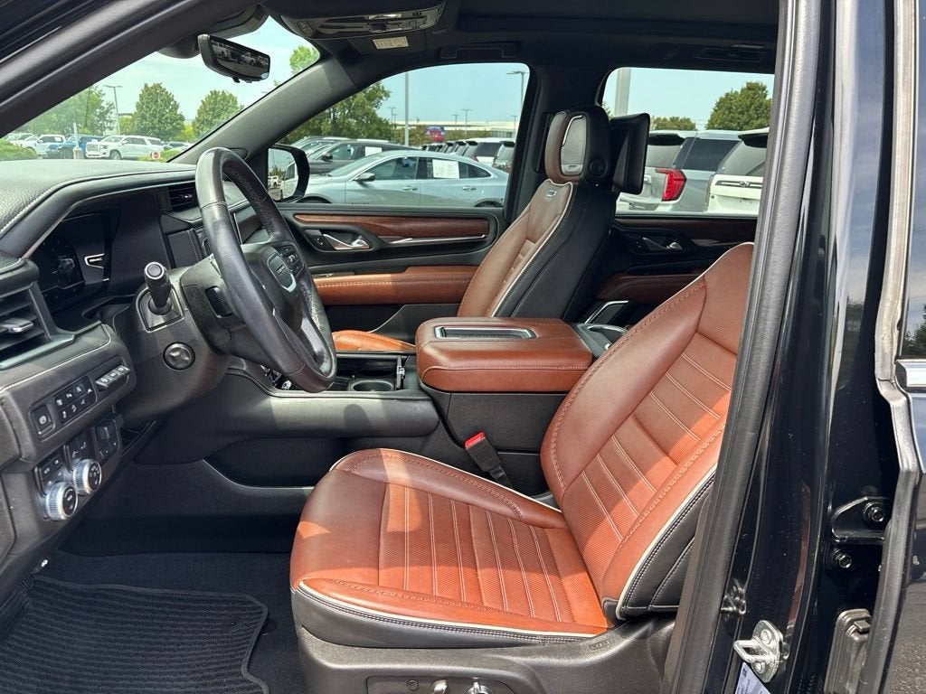 2023 GMC Yukon XL Denali Ultimate