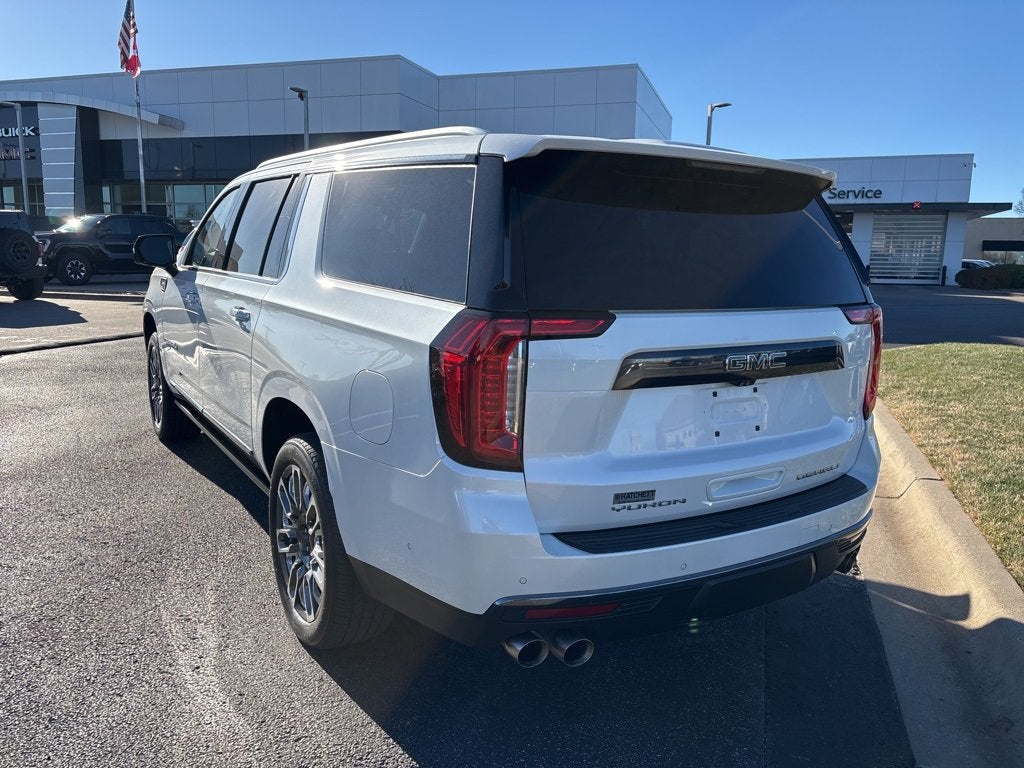 2023 GMC Yukon XL Denali Ultimate