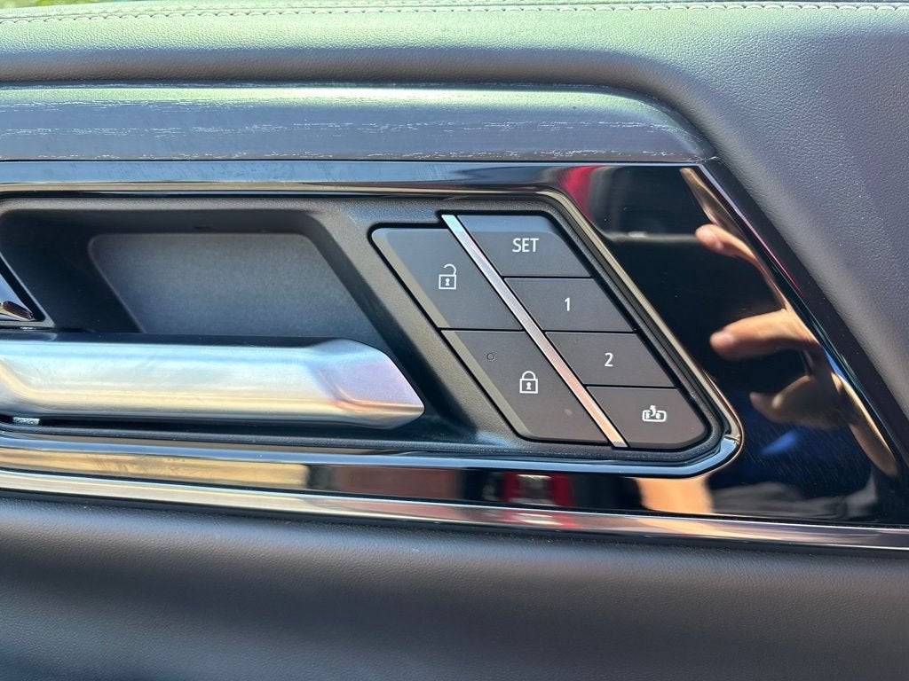 2025 GMC Yukon AT4 Ultimate