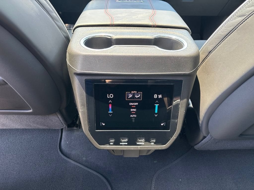 2025 GMC Yukon AT4 Ultimate