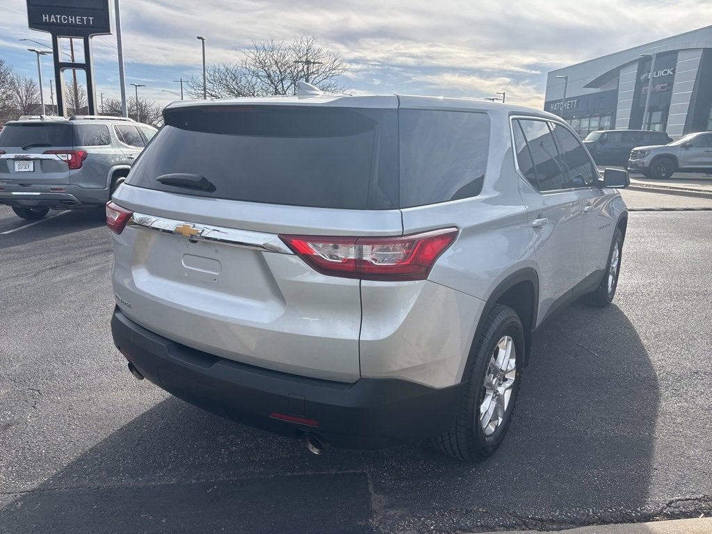 2021 Chevrolet Traverse LS