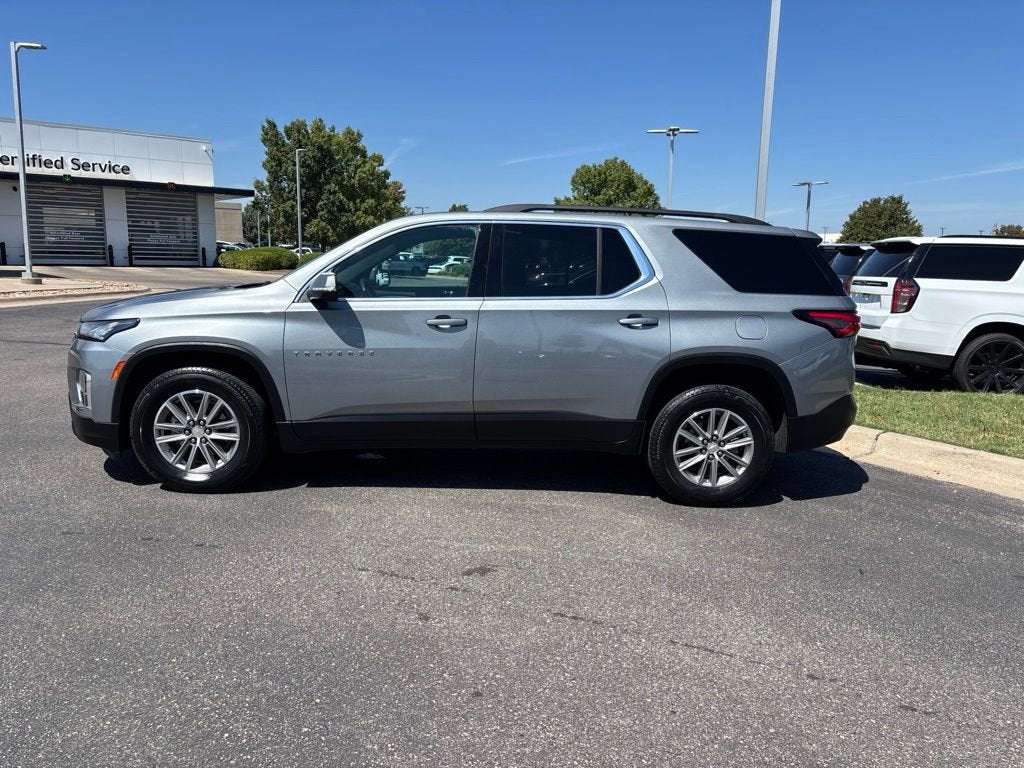 2023 Chevrolet Traverse LT Leather