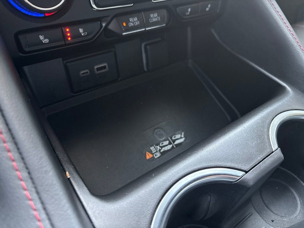2024 Chevrolet Suburban RST