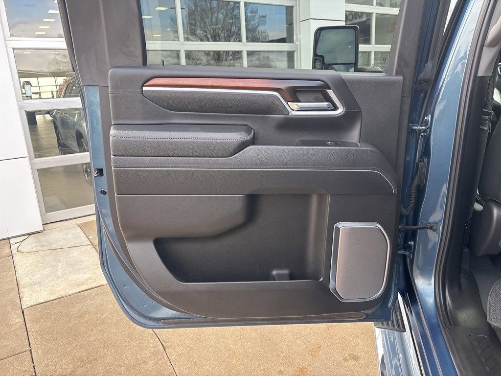 2025 GMC Sierra 2500 HD Denali