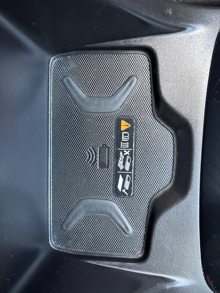 2022 GMC Canyon AT4 - Leather
