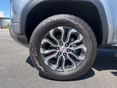 2025 GMC Canyon Denali