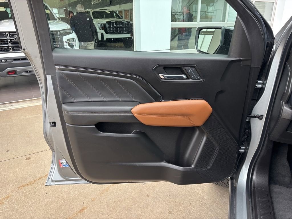 2023 GMC Canyon AT4