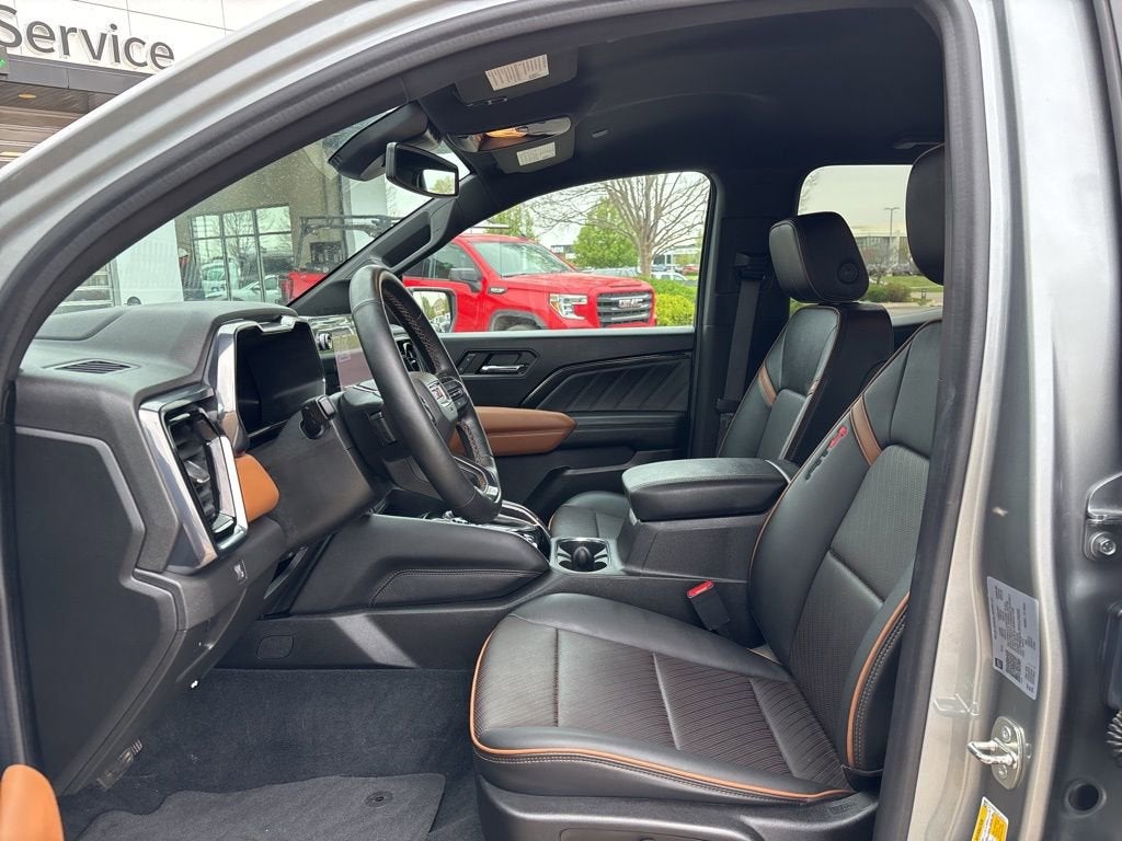 2023 GMC Canyon AT4