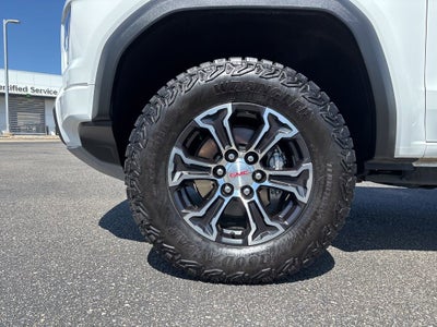 2023 GMC Canyon AT4