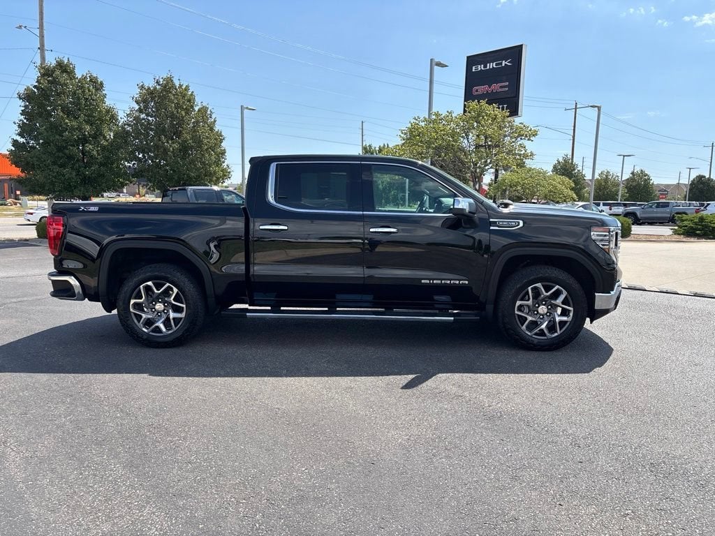 2024 GMC Sierra 1500 SLT