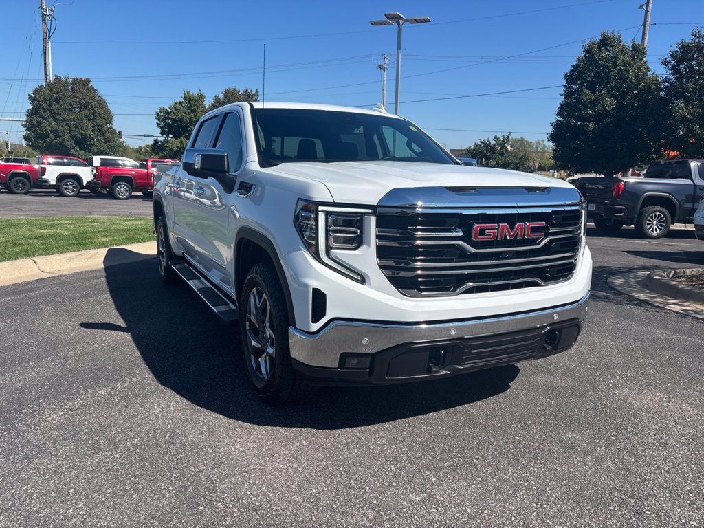 2025 GMC Sierra 1500 SLT