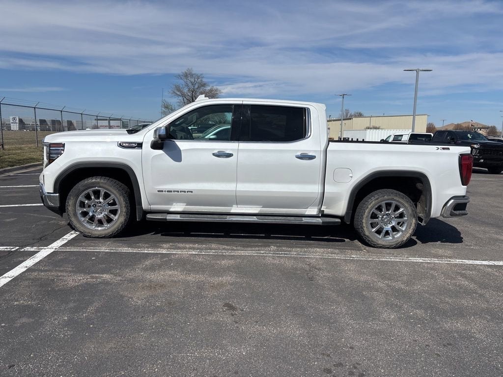2022 GMC Sierra 1500 SLT