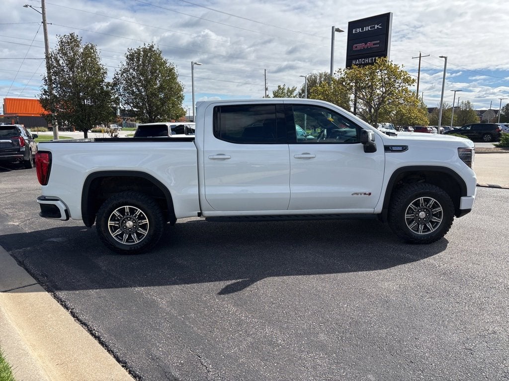 2024 GMC Sierra 1500 AT4