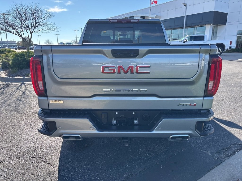 2023 GMC Sierra 1500 AT4