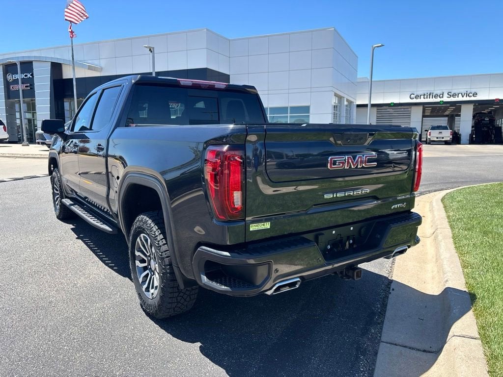 2023 GMC Sierra 1500 AT4