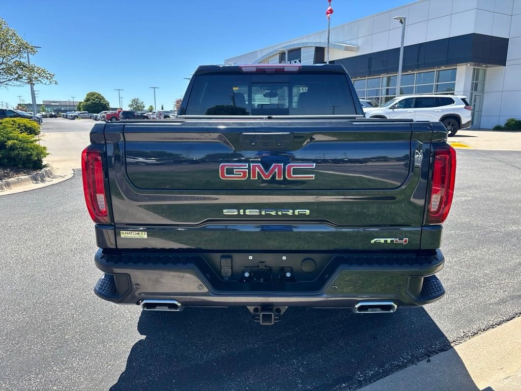 2023 GMC Sierra 1500 AT4